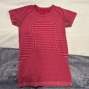 Lululemon swiftly tech tee